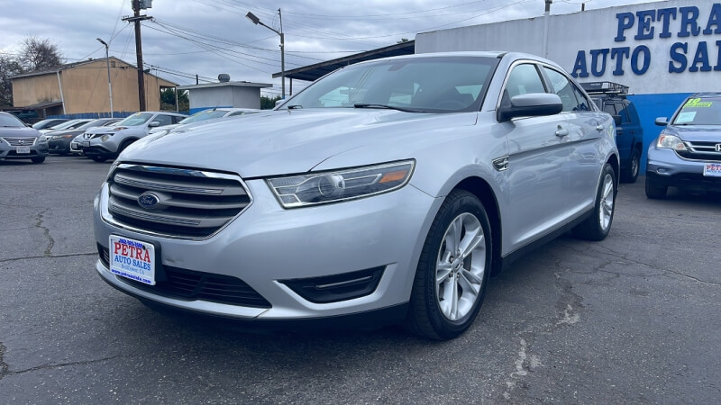 2019 Ford Taurus SEL
