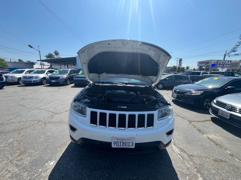 2016 Jeep Grand Cherokee Laredo - Photo 19