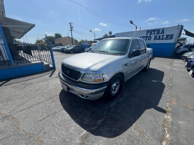 2002 Ford F-150 XLT SuperCrew's photo