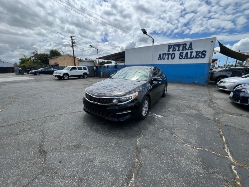2016 Kia Optima LX AT's photo
