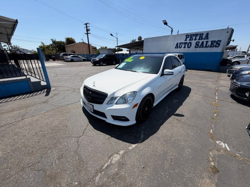 2013 Mercedes-Benz E-Class's photo